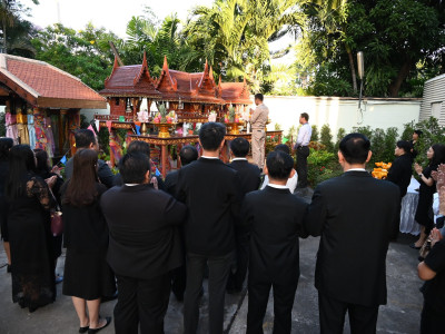 นายมนัส เทพรักษ์ เข้าสักการะสิ่งศักดิ์สิทธิ์ ... พารามิเตอร์รูปภาพ 12