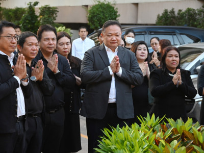 นายมนัส เทพรักษ์ เข้าสักการะสิ่งศักดิ์สิทธิ์ ... พารามิเตอร์รูปภาพ 21