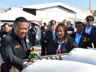 รองอธิบดีกรมส่งเสริมสหกรณ์ เป็นประธานในพิธีเปิดงาน Co-op ... พารามิเตอร์รูปภาพ 19