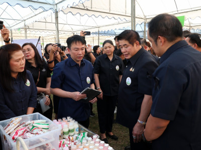 ร้อยเอก ธรรมนัส พรหมเผ่า รองนายกรัฐมนตรี ... พารามิเตอร์รูปภาพ 15