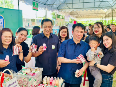 ร้อยเอก ธรรมนัส พรหมเผ่า รองนายกรัฐมนตรี ... พารามิเตอร์รูปภาพ 32