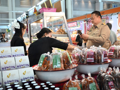 นายอนุทิน ชาญวีรกูล นายกรัฐมนตรี เป็นประธานในพิธีเปิดงาน ... พารามิเตอร์รูปภาพ 7