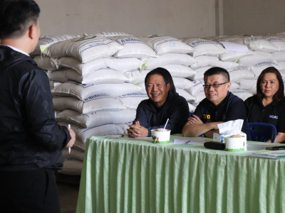 อธิบดีกรมส่งเสริมสหกรณ์ พร้อมด้วย ... พารามิเตอร์รูปภาพ 14