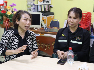 อธิบดีกรมส่งเสริมสหกรณ์ พร้อมด้วย ... พารามิเตอร์รูปภาพ 17