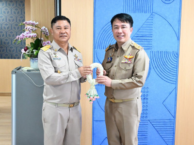 นายณฤทธิ์ บุญชัย รองอธิบดีกรมส่งเสริมสหกรณ์ ... พารามิเตอร์รูปภาพ 3