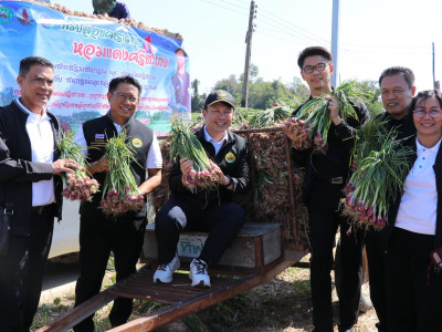 อธิบดีกรมส่งเสริมสหกรณ์ พร้อมด้วย ผู้ตรวจราชการกรม ... พารามิเตอร์รูปภาพ 24