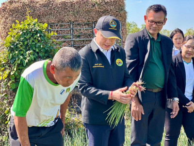 อธิบดีกรมส่งเสริมสหกรณ์ พร้อมด้วย ผู้ตรวจราชการกรม ... พารามิเตอร์รูปภาพ 9