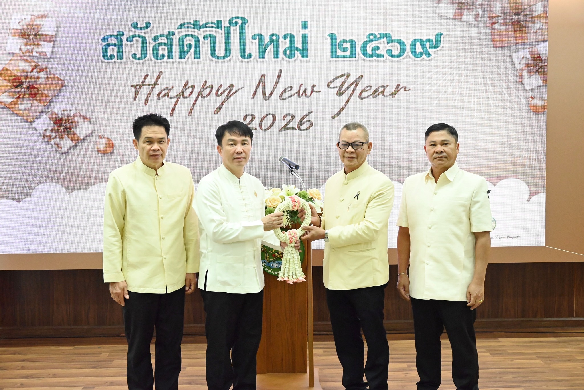 คณะผู้บริหาร และบุคลากรกรมส่งเสริมสหกรณ์ ... พารามิเตอร์รูปภาพ 1