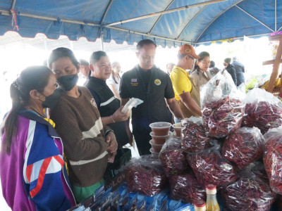 นายณฤทธิ์ บุญชัย รองอธิบดีกรมส่งเสริมสหกรณ์ พร้อมด้วย ... พารามิเตอร์รูปภาพ 20