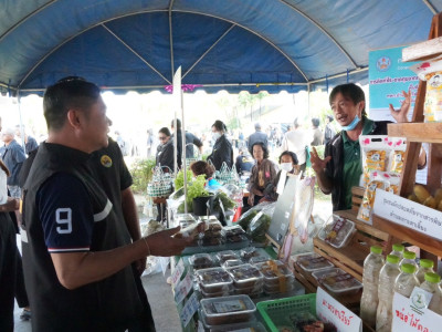 นายณฤทธิ์ บุญชัย รองอธิบดีกรมส่งเสริมสหกรณ์ พร้อมด้วย ... พารามิเตอร์รูปภาพ 21