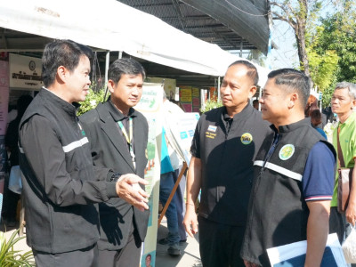 นายณฤทธิ์ บุญชัย รองอธิบดีกรมส่งเสริมสหกรณ์ พร้อมด้วย ... พารามิเตอร์รูปภาพ 25