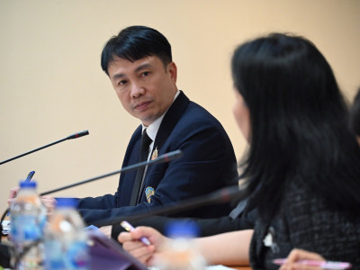 อธิบดีกรมส่งเสริมสหกรณ์ หารือร่วมกับ นายวุฒิพงศ์ เนียมหอม ... พารามิเตอร์รูปภาพ 2