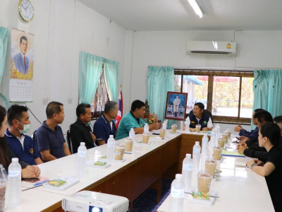 รองอธิบดีกรมส่งเสริมสหกรณ์ พร้อมด้วย นายคัมภีร์ นับแสง ... พารามิเตอร์รูปภาพ 13