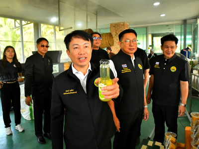 อธิบดีกรมส่งเสริมสหกรณ์ พร้อมด้วย ... พารามิเตอร์รูปภาพ 21