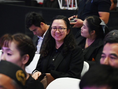 รองอธิบดีกรมส่งเสริมสหกรณ์ ในฐานะผู้แทนกรมส่งเสริมสหกรณ์ ... พารามิเตอร์รูปภาพ 11