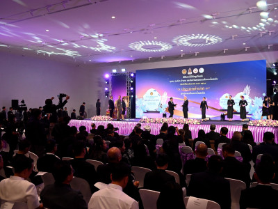 รองอธิบดีกรมส่งเสริมสหกรณ์ ในฐานะผู้แทนกรมส่งเสริมสหกรณ์ ... พารามิเตอร์รูปภาพ 13