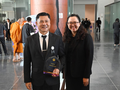 รองอธิบดีกรมส่งเสริมสหกรณ์ ในฐานะผู้แทนกรมส่งเสริมสหกรณ์ ... พารามิเตอร์รูปภาพ 15