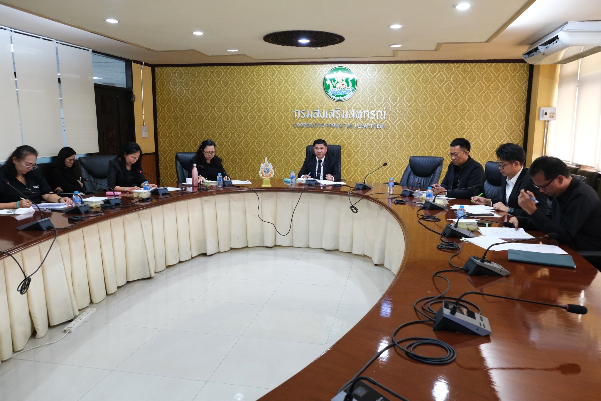 รองอธิบดีกรมส่งเสริมสหกรณ์ ... พารามิเตอร์รูปภาพ 1