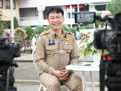 อธิบดีกรมส่งเสริมสหกรณ์ ร่วมบันทึกเทปสัมภาษณ์ ... พารามิเตอร์รูปภาพ 4