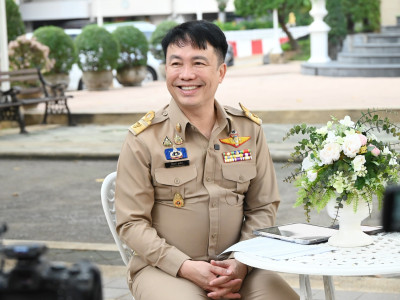 อธิบดีกรมส่งเสริมสหกรณ์ ร่วมบันทึกเทปสัมภาษณ์ ... พารามิเตอร์รูปภาพ 7