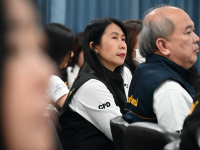 นางสาวนฤมล สงวนวงศ์ รองปลัดกระทรวงเกษตรและสหกรณ์ พร้อมด้วย ... พารามิเตอร์รูปภาพ 30