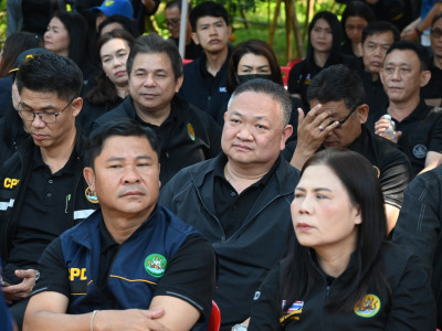 อธิบดีกรมส่งเสริมสหกรณ์ พร้อมด้วย ... พารามิเตอร์รูปภาพ 17