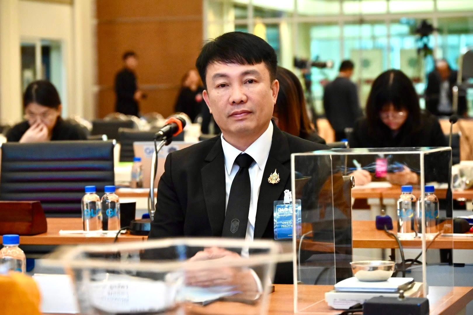 อธิบดีกรมส่งเสริมสหกรณ์ ในฐานะกรรมการ ธ.ก.ส. ... พารามิเตอร์รูปภาพ 1