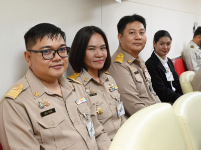 พลเอก ไพบูลย์ คุ้มฉายา องคมนตรี ... พารามิเตอร์รูปภาพ 10