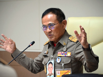 พลเอก ไพบูลย์ คุ้มฉายา องคมนตรี ... พารามิเตอร์รูปภาพ 23