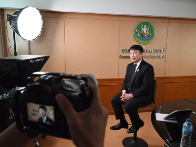 อธิบดีกรมส่งเสริมสหกรณ์ ร่วมบันทึกเทปสัมภาษณ์ ในโครงการ ... พารามิเตอร์รูปภาพ 14