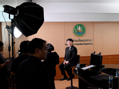 อธิบดีกรมส่งเสริมสหกรณ์ ร่วมบันทึกเทปสัมภาษณ์ ในโครงการ ... พารามิเตอร์รูปภาพ 2