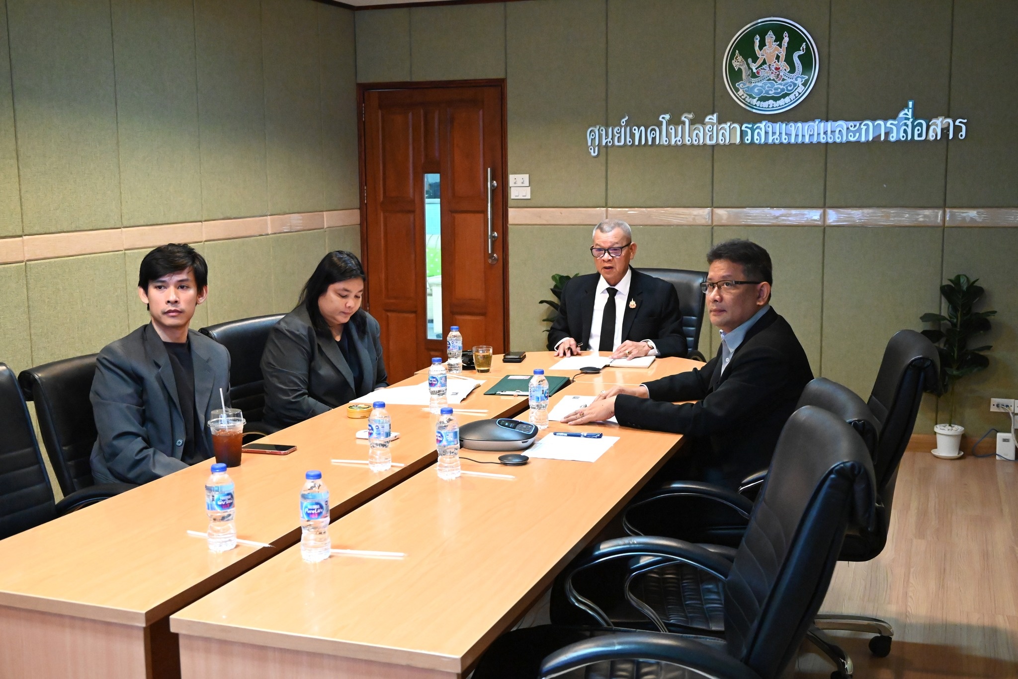 รองอธิบดีกรมส่งเสริมสหกรณ์ ... พารามิเตอร์รูปภาพ 1