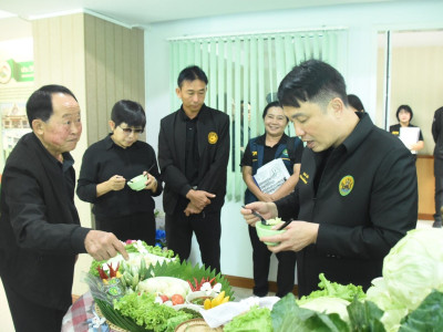 อธิบดีกรมส่งเสริมสหกรณ์ พร้อมด้วย นางสาวเบญจพร ชาครานนท์ ... พารามิเตอร์รูปภาพ 20