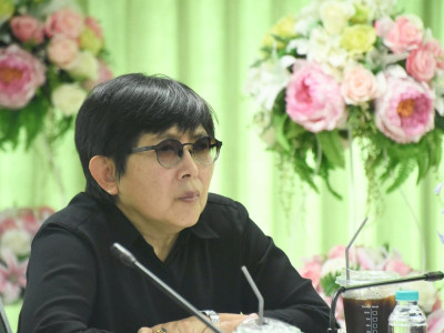 อธิบดีกรมส่งเสริมสหกรณ์ พร้อมด้วย นางสาวเบญจพร ชาครานนท์ ... พารามิเตอร์รูปภาพ 8