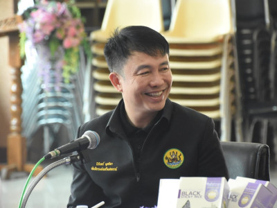 อธิบดีกรมส่งเสริมสหกรณ์ พร้อมด้วย นางสาวเบญจพร ชาครานนท์ ... พารามิเตอร์รูปภาพ 2