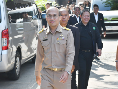 รองอธิบดีกรมส่งเสริมสหกรณ์ เข้าสักการะสิ่งศักดิ์สิทธิ์ ... พารามิเตอร์รูปภาพ 14