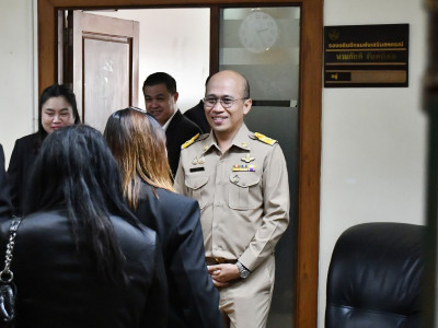 รองอธิบดีกรมส่งเสริมสหกรณ์ เข้าสักการะสิ่งศักดิ์สิทธิ์ ... พารามิเตอร์รูปภาพ 5