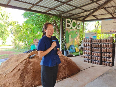 อธิบดีกรมส่งเสริมสหกรณ์ พร้อมด้วย นายกษาปณ์ เงินรวง ... พารามิเตอร์รูปภาพ 30