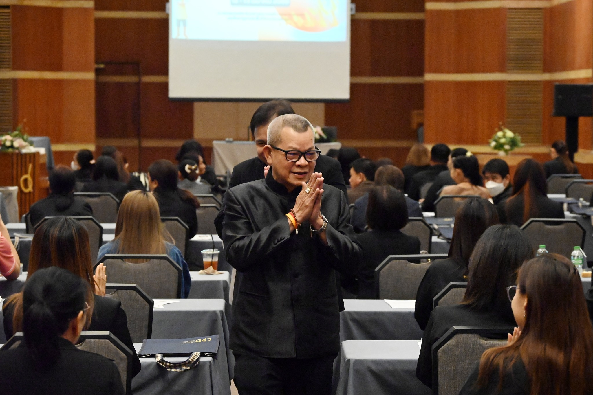 รองอธิบดีกรมส่งเสริมสหกรณ์ ... พารามิเตอร์รูปภาพ 1