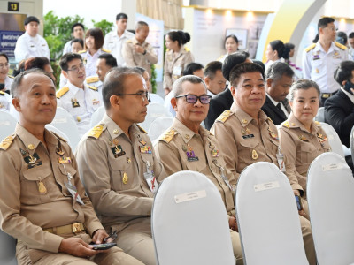 สมเด็จพระกนิษฐาธิราชเจ้า กรมสมเด็จพระเทพรัตนราชสุดา ฯ ... พารามิเตอร์รูปภาพ 13