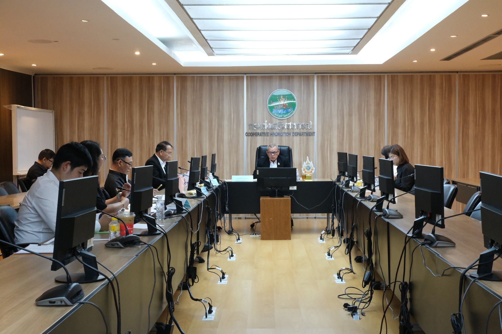 รองอธิบดีกรมส่งเสริมสหกรณ์ ... พารามิเตอร์รูปภาพ 1