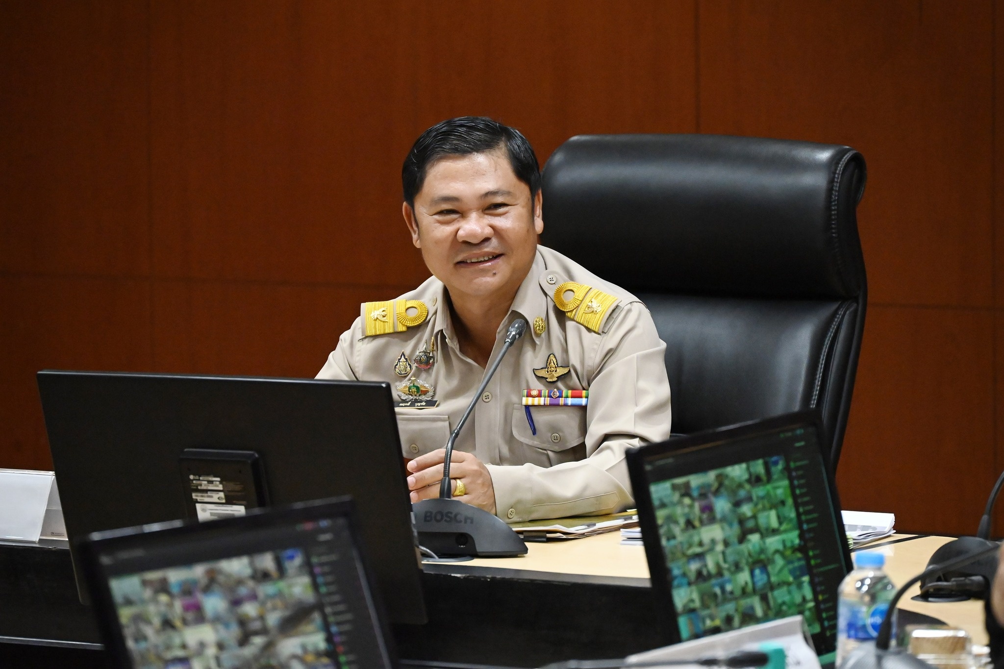 รองอธิบดีกรมส่งเสริมสหกรณ์ ... พารามิเตอร์รูปภาพ 1