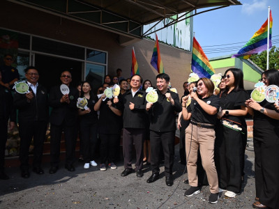 อธิบดีกรมส่งเสริมสหกรณ์ เป็นประธานในพิธีเปิดงาน ... พารามิเตอร์รูปภาพ 25