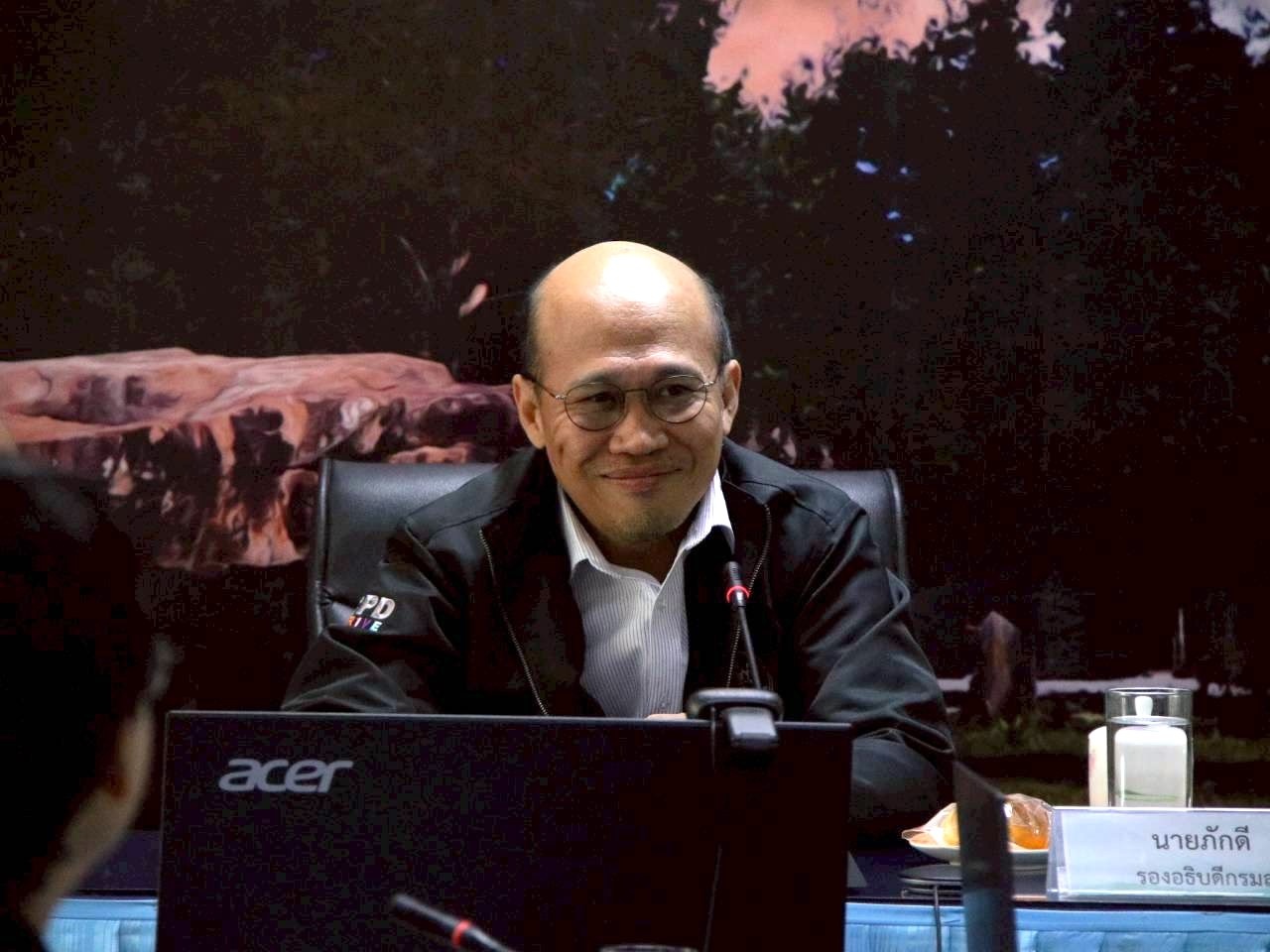 รองอธิบดีกรมส่งเสริมสหกรณ์ พร้อมด้วย นายณัฐพล แป้นนอก ... พารามิเตอร์รูปภาพ 1