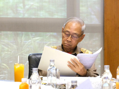 พลอากาศเอก ชลิต พุกผาสุข องคมนตรี ... พารามิเตอร์รูปภาพ 10