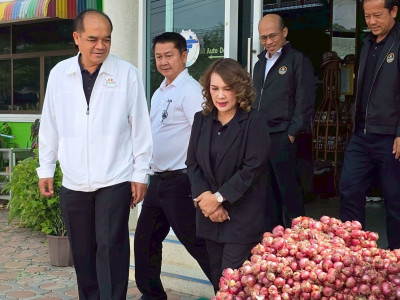 รองอธิบดีกรมส่งเสริมสหกรณ์ พร้อมด้วย นายณัฐพล แป้นนอก ... พารามิเตอร์รูปภาพ 35