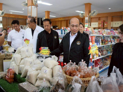 รองอธิบดีกรมส่งเสริมสหกรณ์ พร้อมด้วย นายณัฐพล แป้นนอก ... พารามิเตอร์รูปภาพ 38