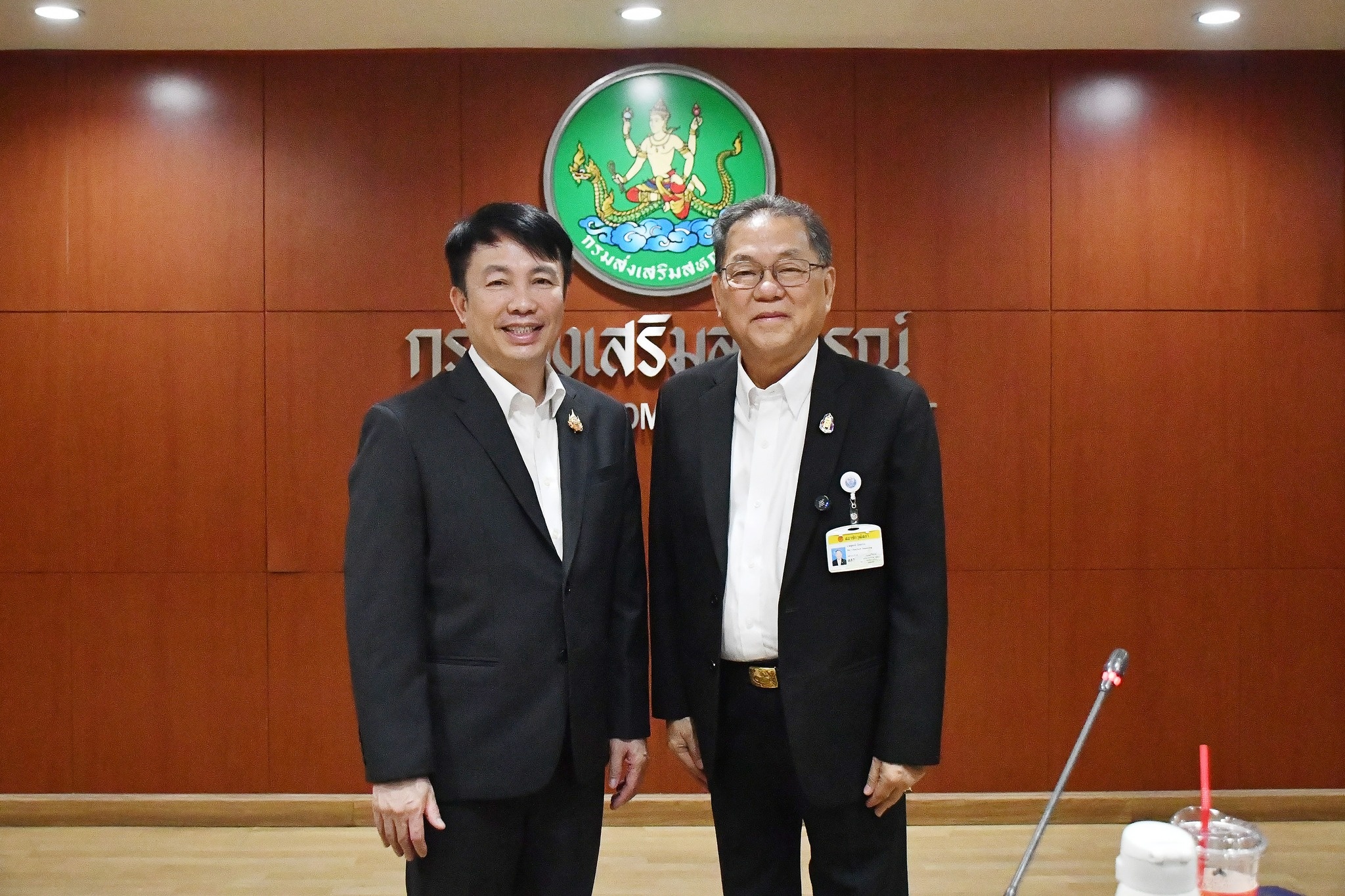 นายชูชาติ อินสว่าง ประธานคณะอนุกรรมาธิการ ... พารามิเตอร์รูปภาพ 1