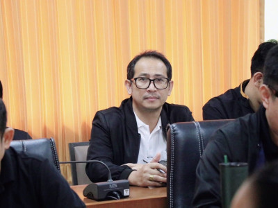 รองอธิบดีกรมส่งเสริมสหกรณ์ พร้อมด้วย นายศุภธีร์ อยู่วัฒนา ... พารามิเตอร์รูปภาพ 10