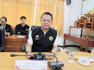 รองอธิบดีกรมส่งเสริมสหกรณ์ พร้อมด้วย นายศุภธีร์ อยู่วัฒนา ... พารามิเตอร์รูปภาพ 3